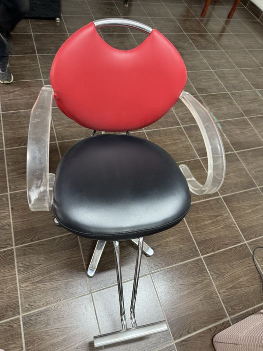 Кресло парикмахерское