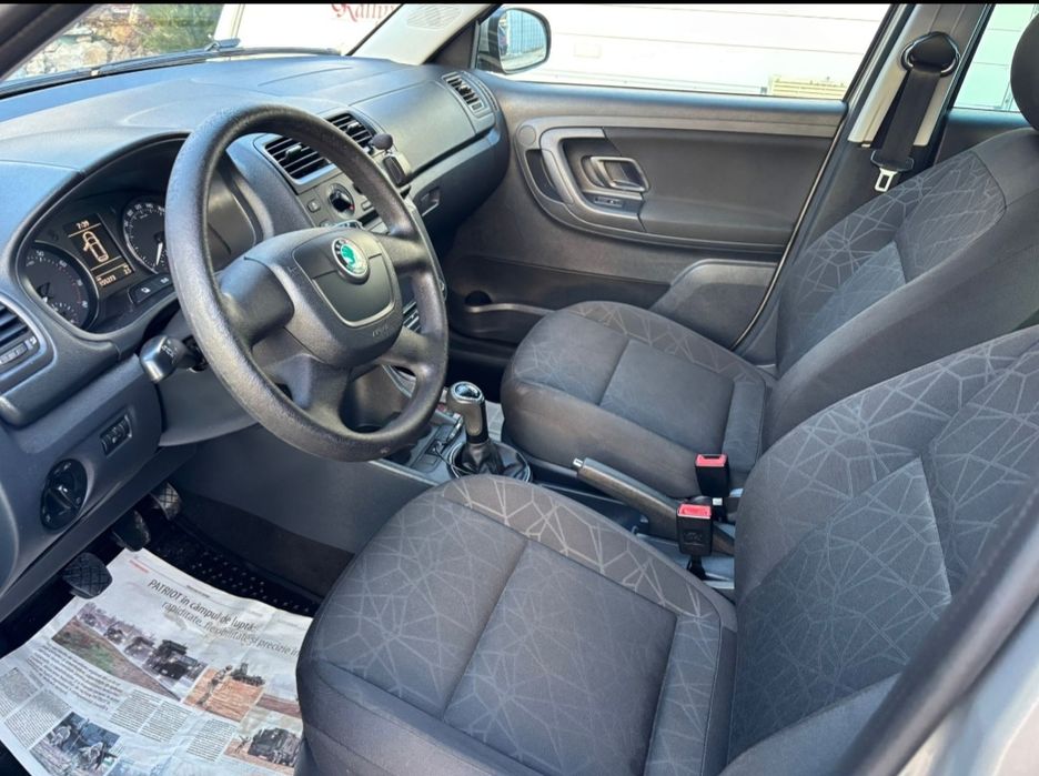 Skoda Fabia 2012 • 1.2 Benzina • 155.000 km • AC • Navigatie