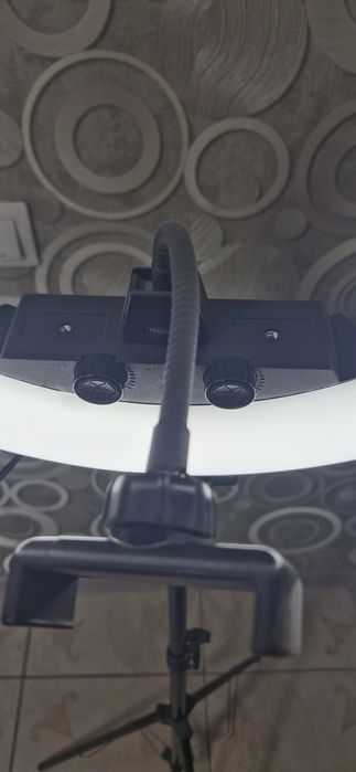 Кольцевой светильник