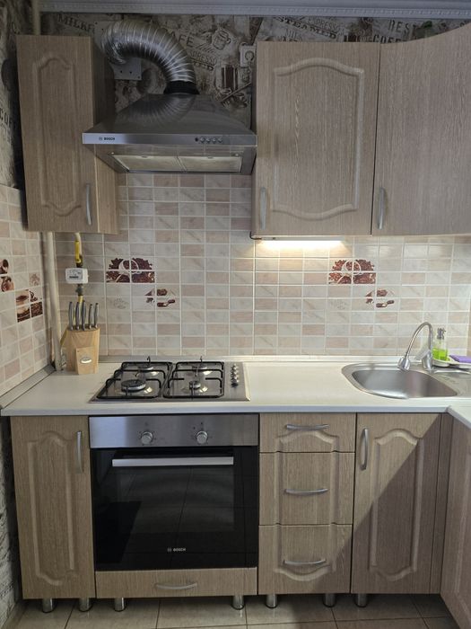 продам кухонный гарнитур