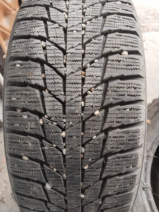 2 разных зимних шин