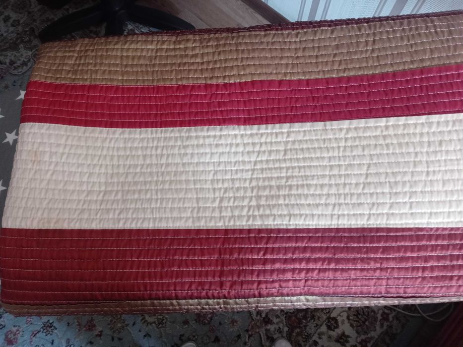 продам покрывало на кровать