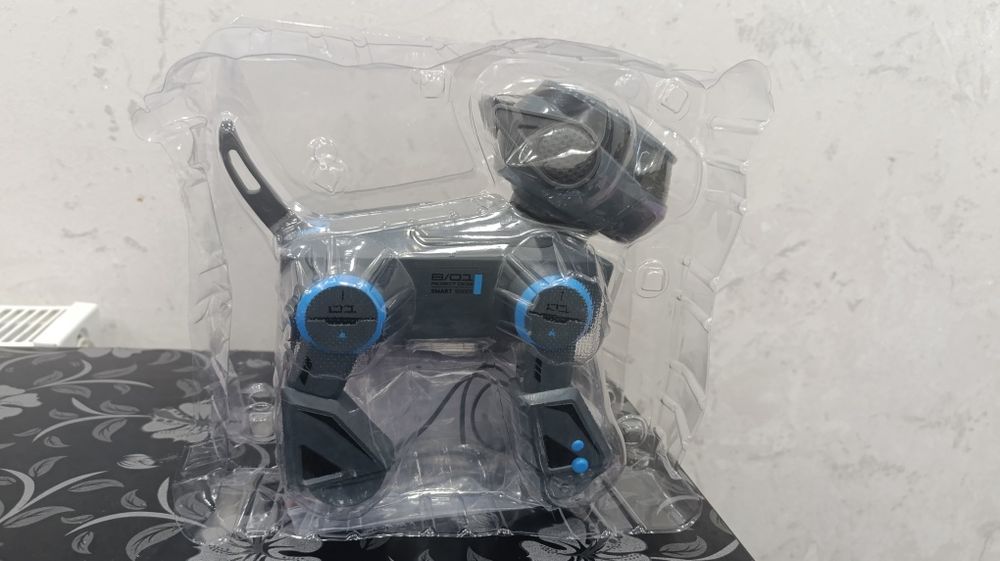 Продаю умную собаку (робот)