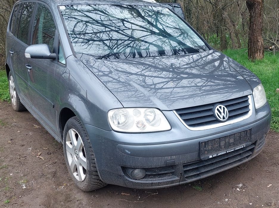 Фолксваген Туран 2.0 TDI 140 к.с. BKD