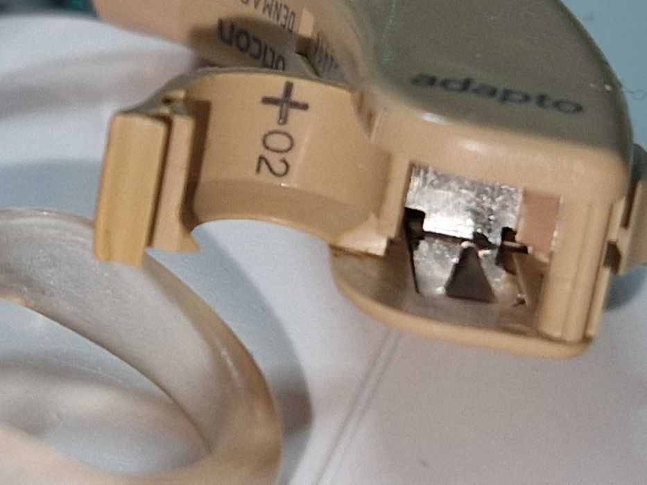 Aparat Auditiv OTICON Adapto, Denmark, Stanga.