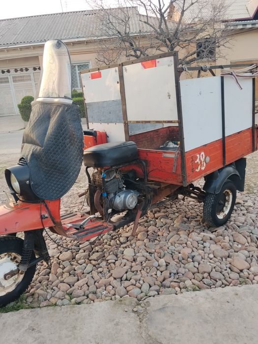 Моторолер Муравей