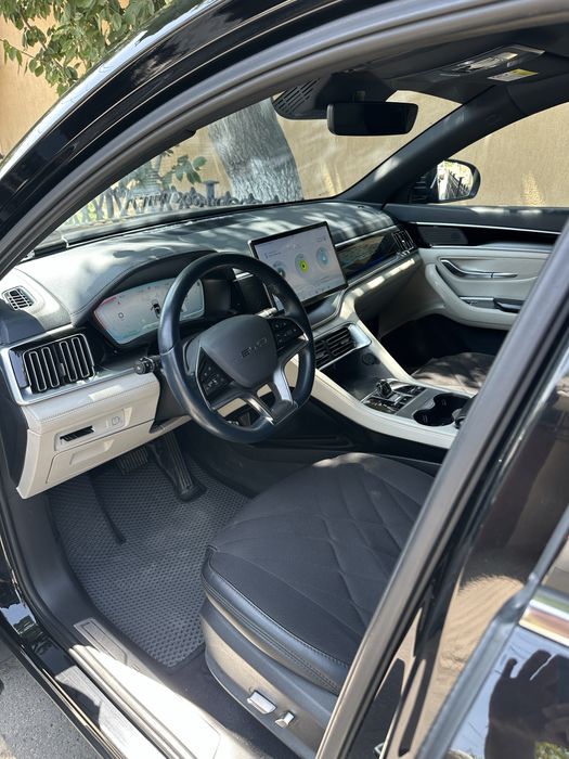 Byd Chempion qora 520  arenda Аренда кора