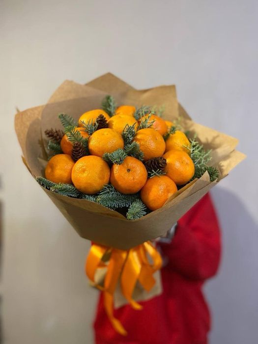 Свежий букет из мандаринов