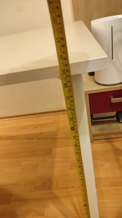 Бюро за компютър от IKEA