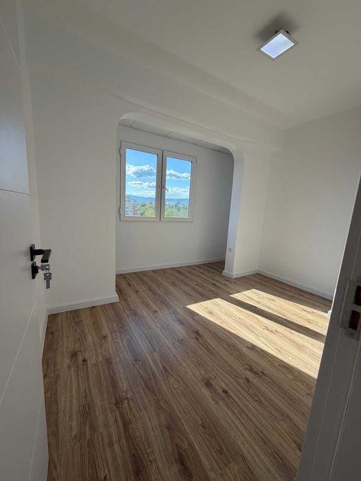 Продава се Тристаен апартамент в Благоевград, Ален мак - 60 кв.м за 723 €/кв.м - Снимка #3