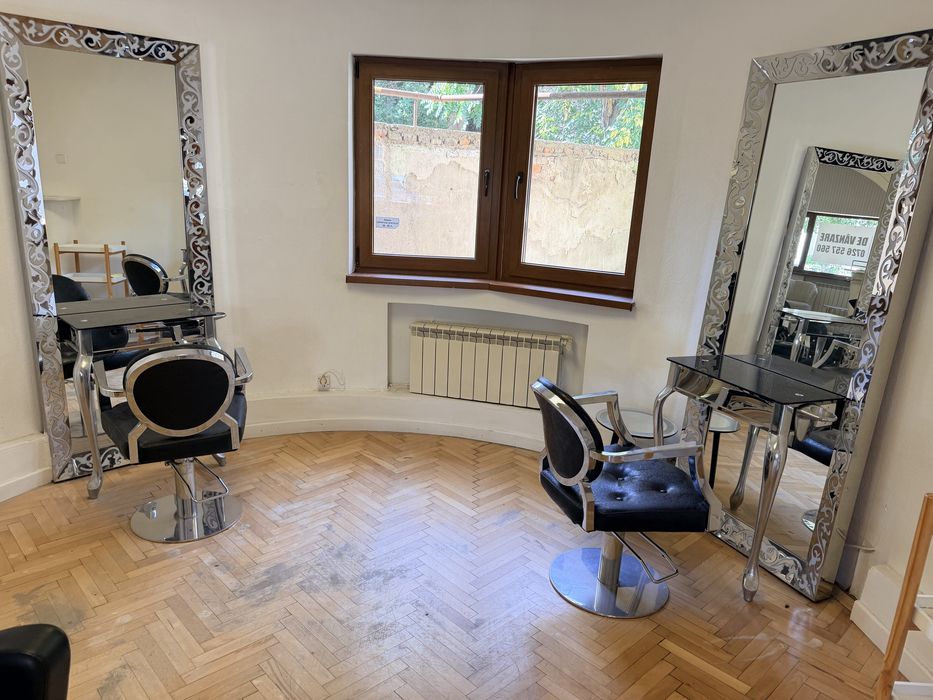 Proprietar- Inchiriez apartament parter, ocaziePiata Victorie