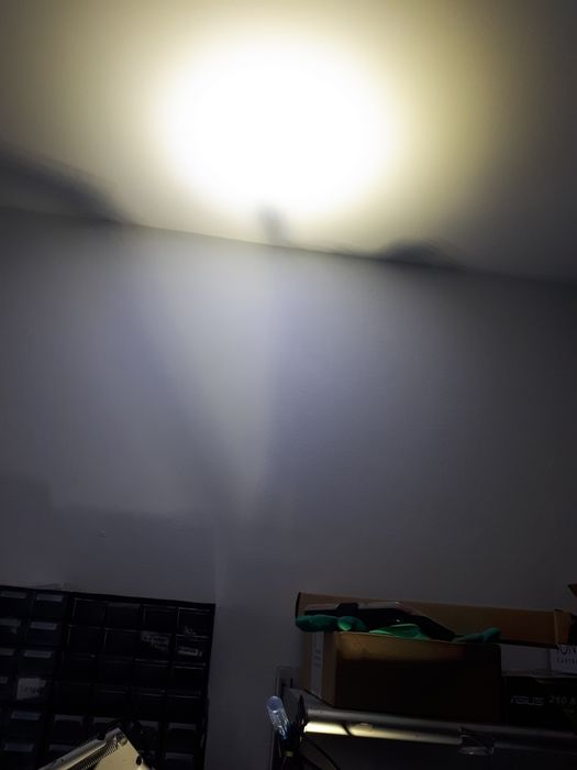 Proiectoare auto cu bec LED , pentru autoturisme, SUV-uri,  set 2  buc