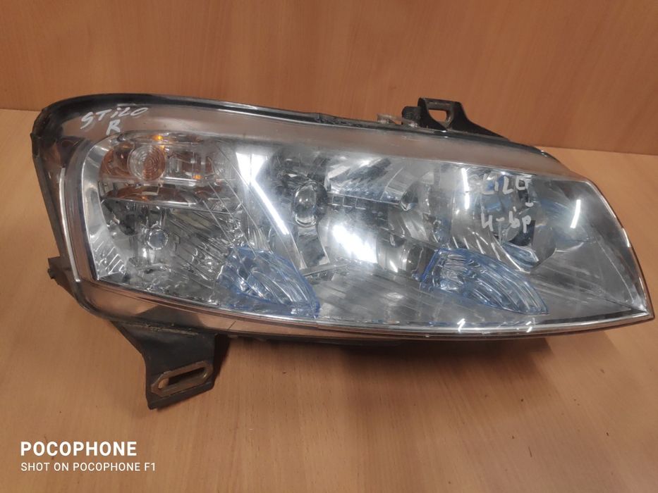Десен фар Fiat Stilo / Фиат Стило 2001/07г