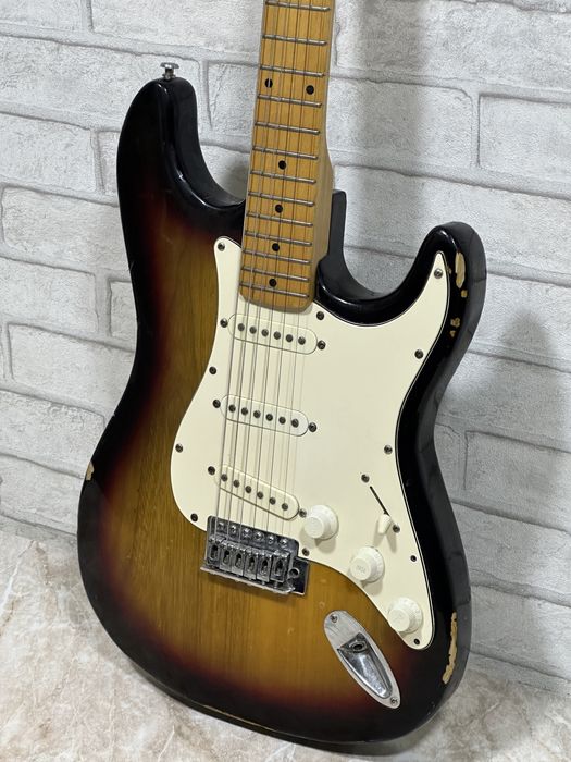 Электрогитара Fender Stratocaster