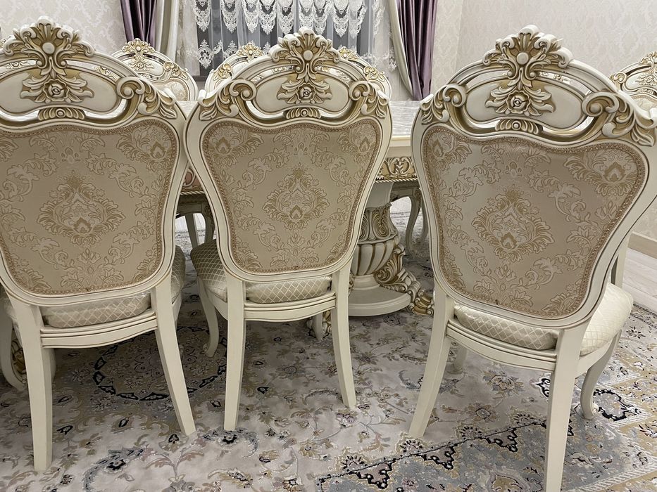 Королевские СТУЛЬЯ