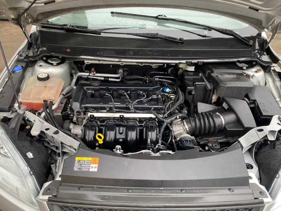 dezmembrez ford focus MK2 , 1.8i/bara fata focus 2/faruri focus 2