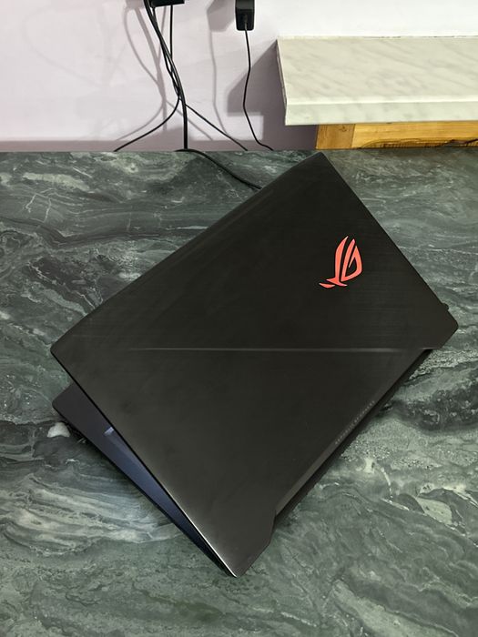 Ноутбук Asus Rog Strix Гарантии нету
