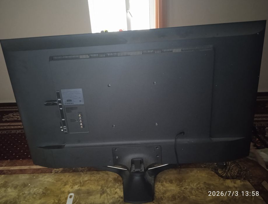 Samsung 49 dyuym televizor.