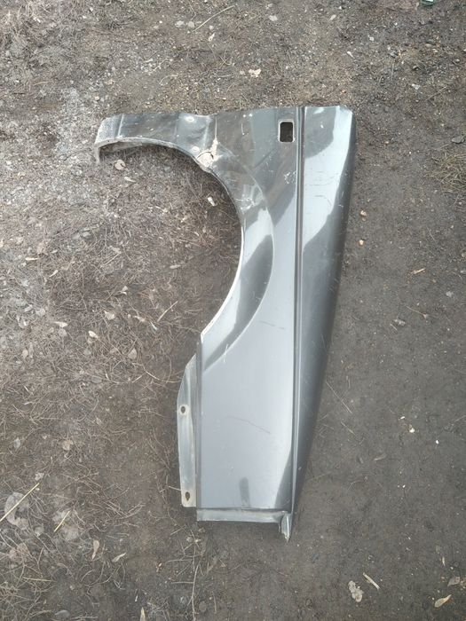 Крыло пасат б3 продам