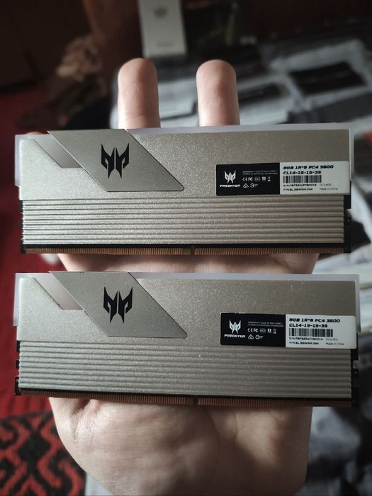 Acer Predator Vesta RGB DDR4 16GB(2x8GB] 3600Mhz
Neo DDR5 32GB(2x1