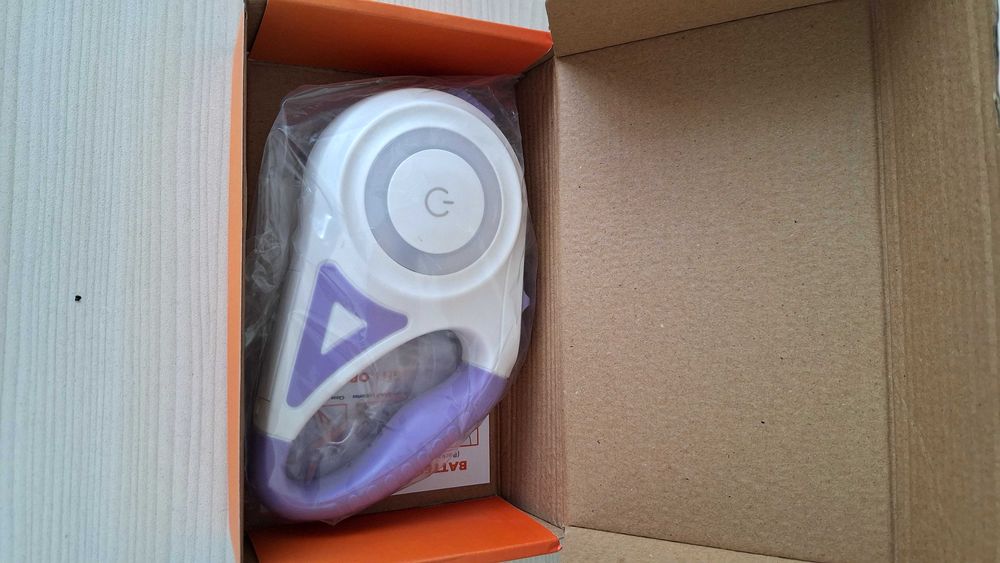 Автоматичен повод за куче 5м,  за 35-40кг, светещ с LED