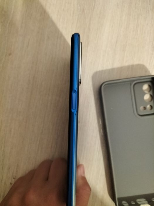 Продаётся телефон оппо а55