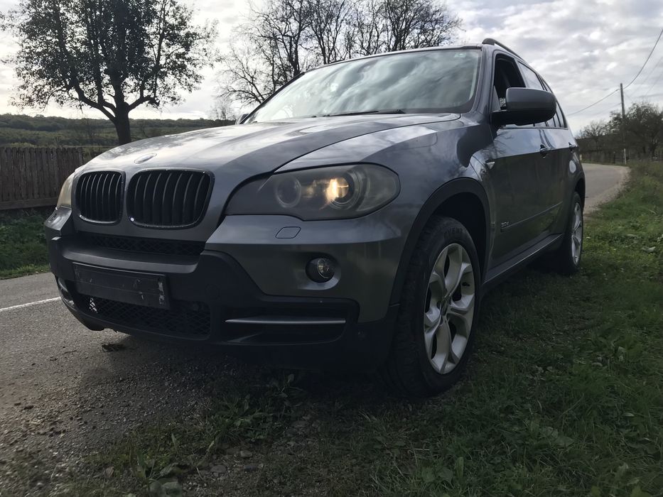 Capota far trager radiator piese bmw x5 e70 3.0 diesel 235 cai