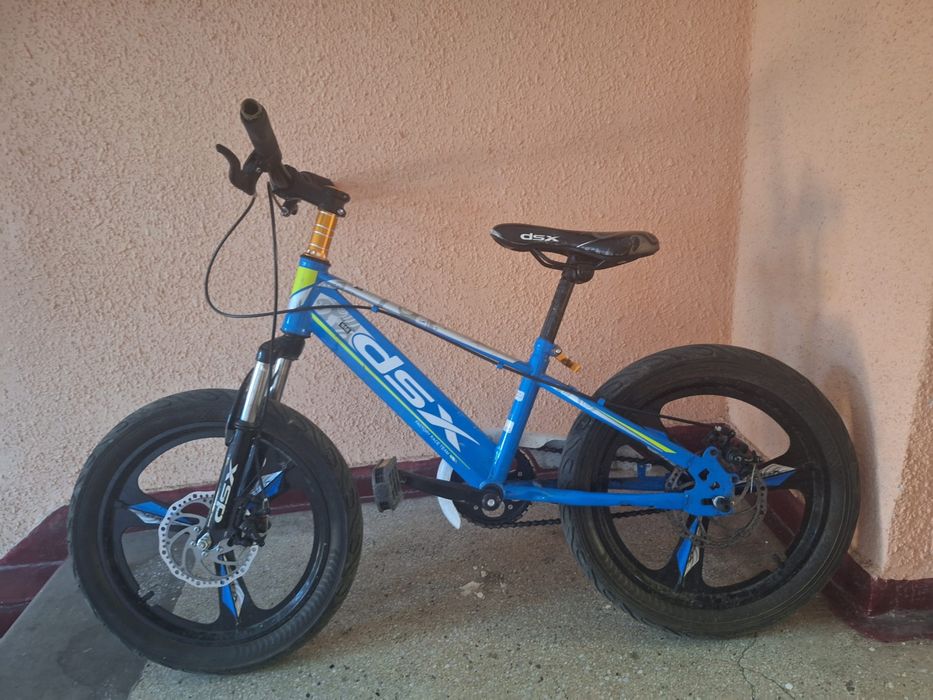 Bicicletă pentru copii