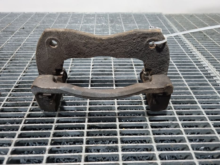 Suport etrier stanga fata Toyota Rav 4 IV 2.0 Diesel - Manuala 6 Trepte SUV 4