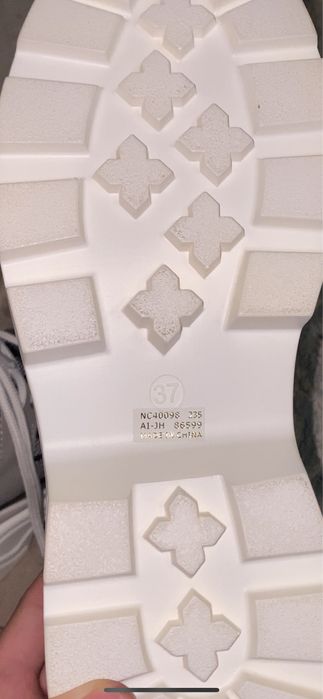 Кроссовки летний