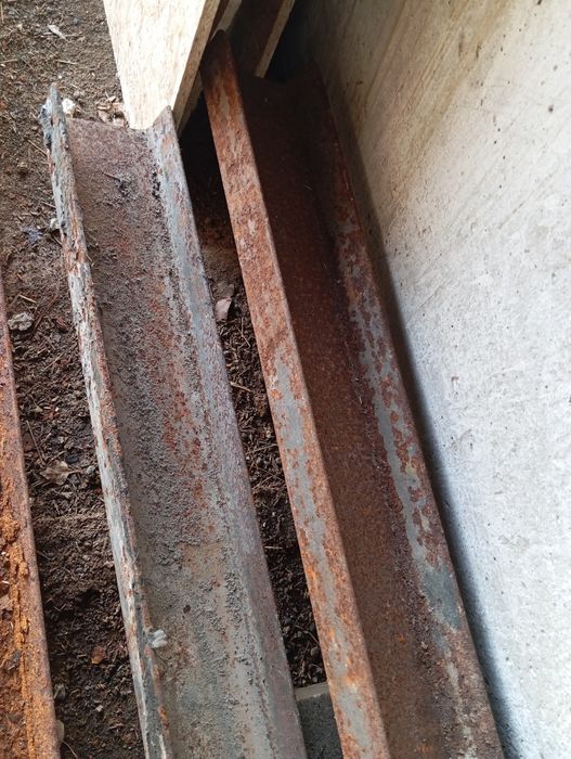 Продам новый швеллер -5000