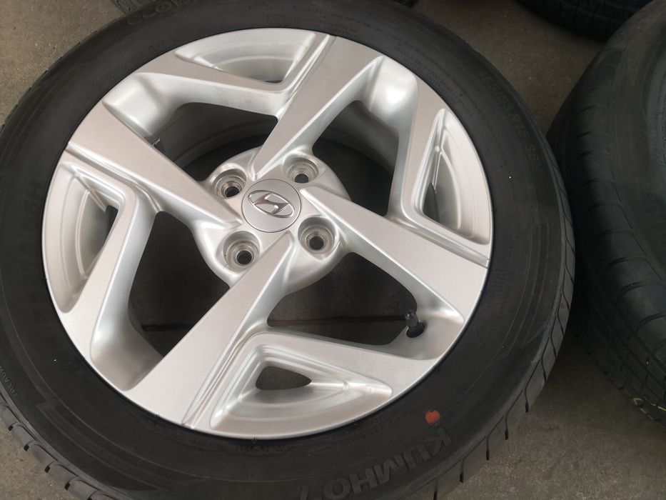 4x100 hyundai Хюндай 4х100 джанти с датчици 185 55 15 гуми dot 23 като нови
