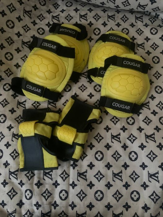 Rolik sotiladi yangidek