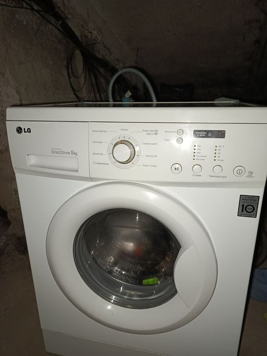 Kir yuvish mashinkasi sotiladi. Xolati alo darajada usta kurmagan.