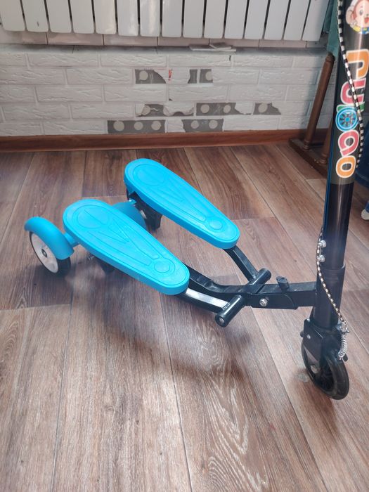 Детский самокат.
