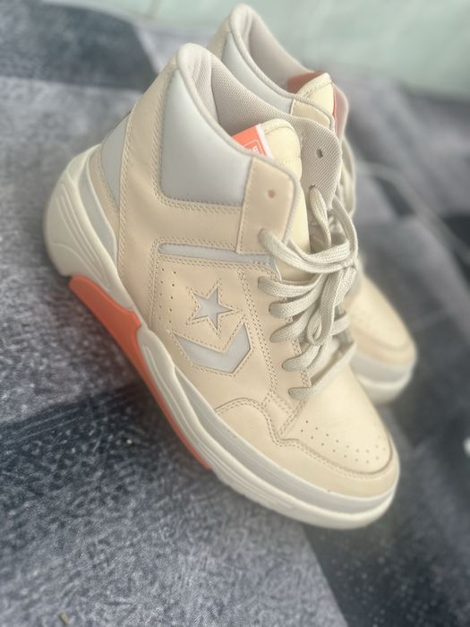 Converse în stare buna