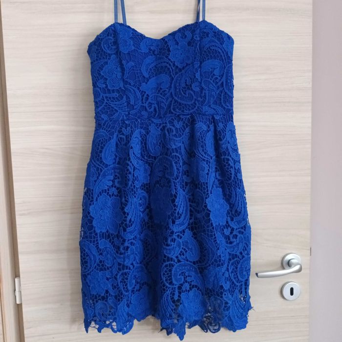 Синя Рокля с рязана дантела