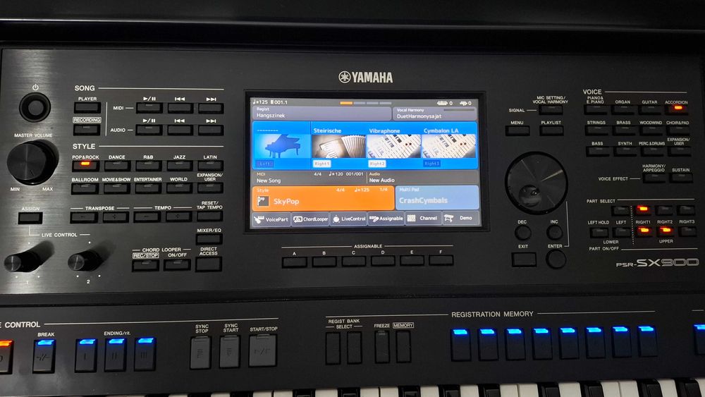 Orga Yamaha PSR SX 900
