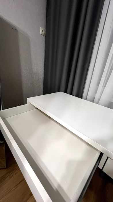 Стол IKEA Микке белый