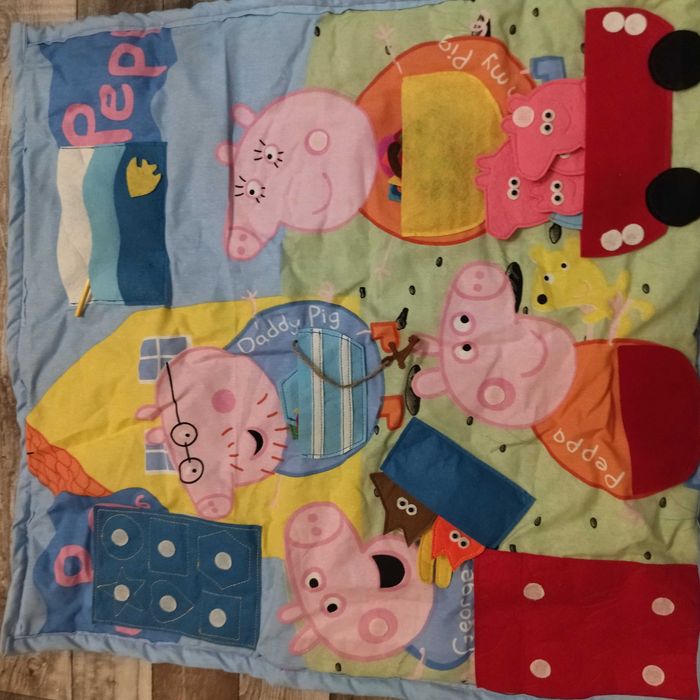 Водна игра бебе ,тиха книжка килимче