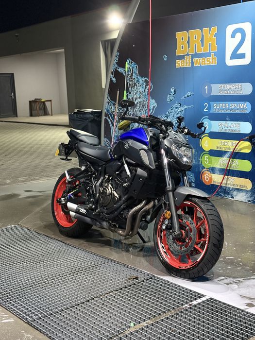 Vand Yamaha mt07 limitat a2