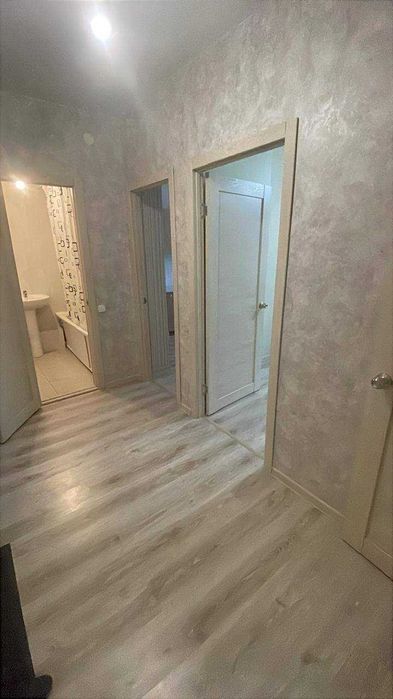 Продаю 2-х ком кв мкр БЕРЕКЕ ,