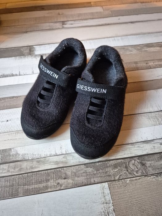 Adidasi lana Giesswein 30