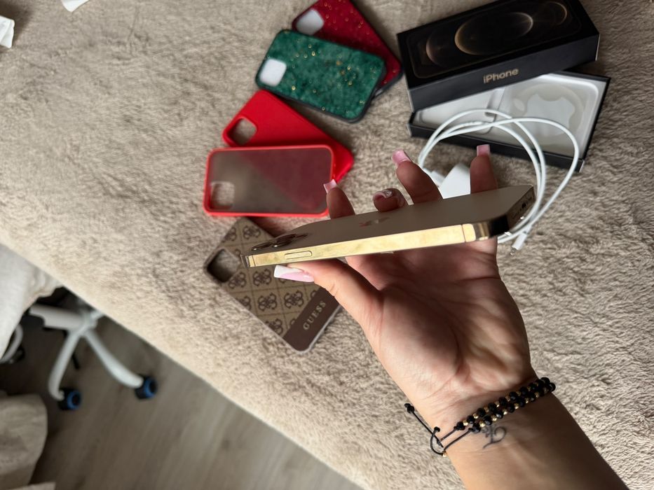 Vand iphone 12 pro Gold 128 gb