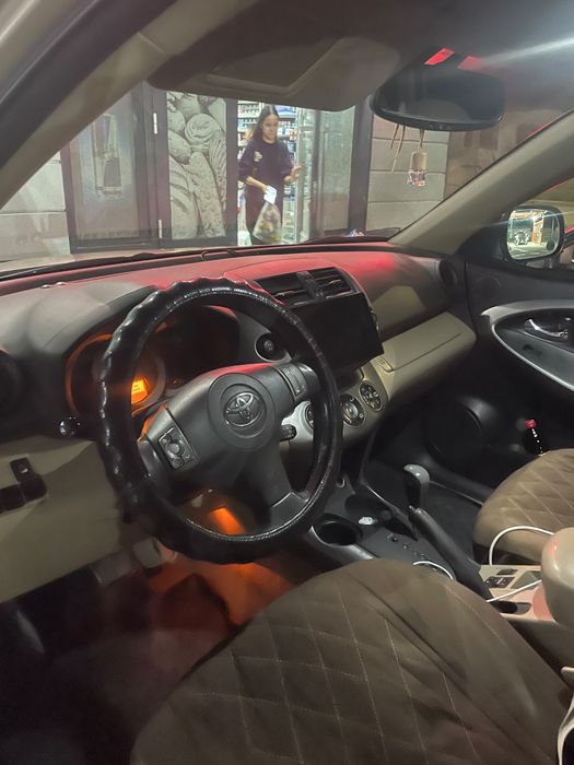 Продам RAV4 в отличном состяний
