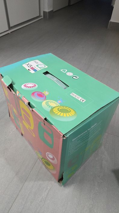 Role copii cu lumini LED si set complet protectie (roz, fete) XS