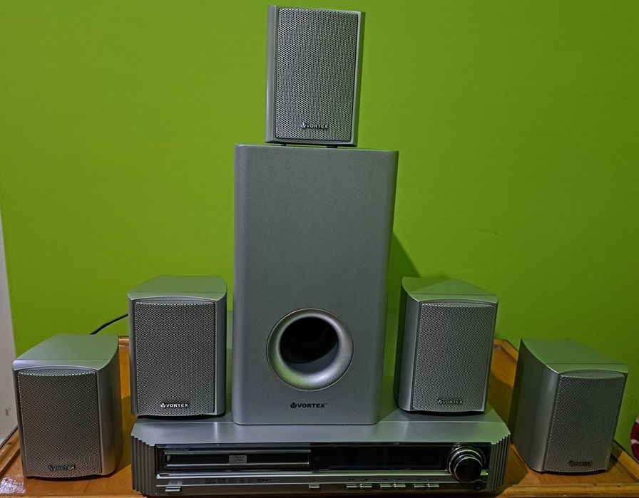 Home Cinema Universum DVD-DR 1030