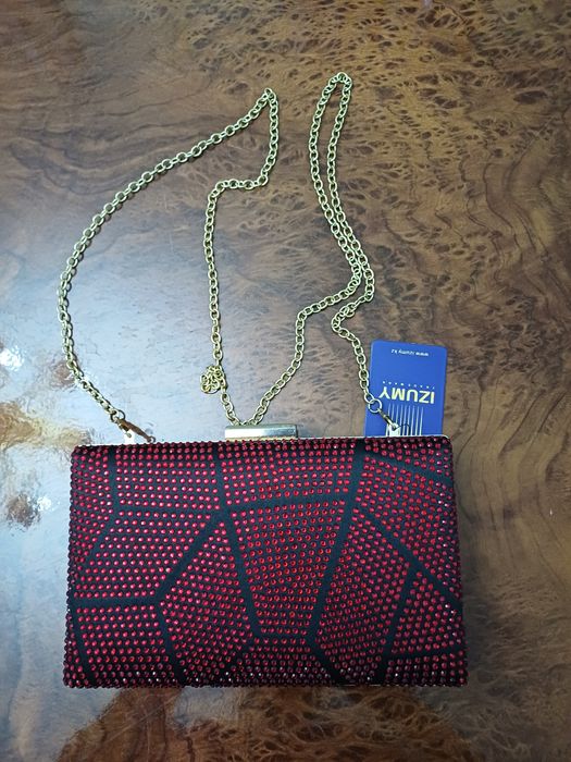 Продам сумочку вечерний