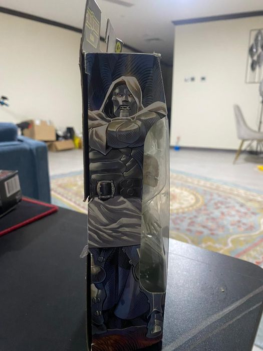 Фигурка marvel legends Доктора дума