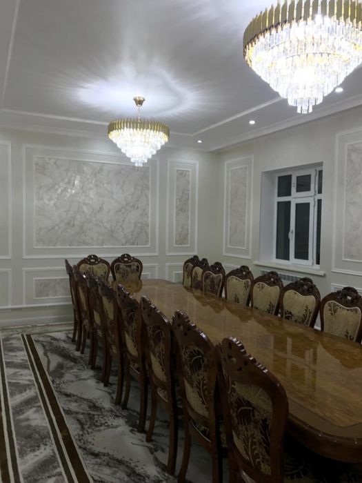 Стулья в хорошем состоянии.